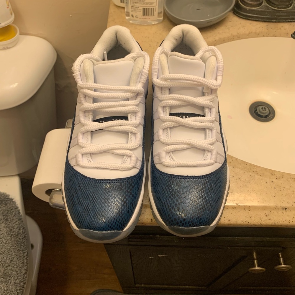 Jordan Retro 11 Low "Navy Blue Snakeskin" 2019